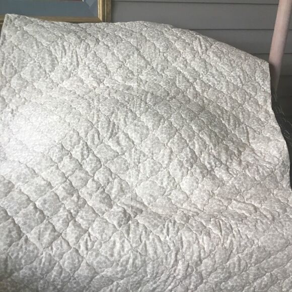 Handmade Quilt - Picture 8 of 15